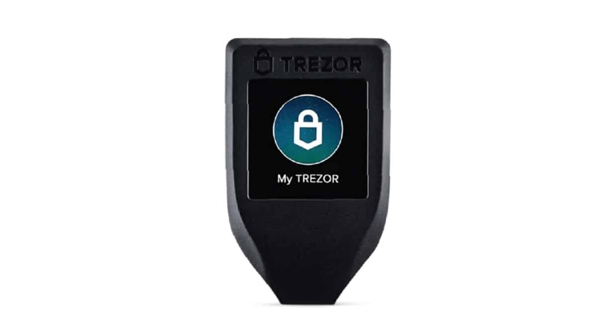 Full size photo of the Trezor Model T